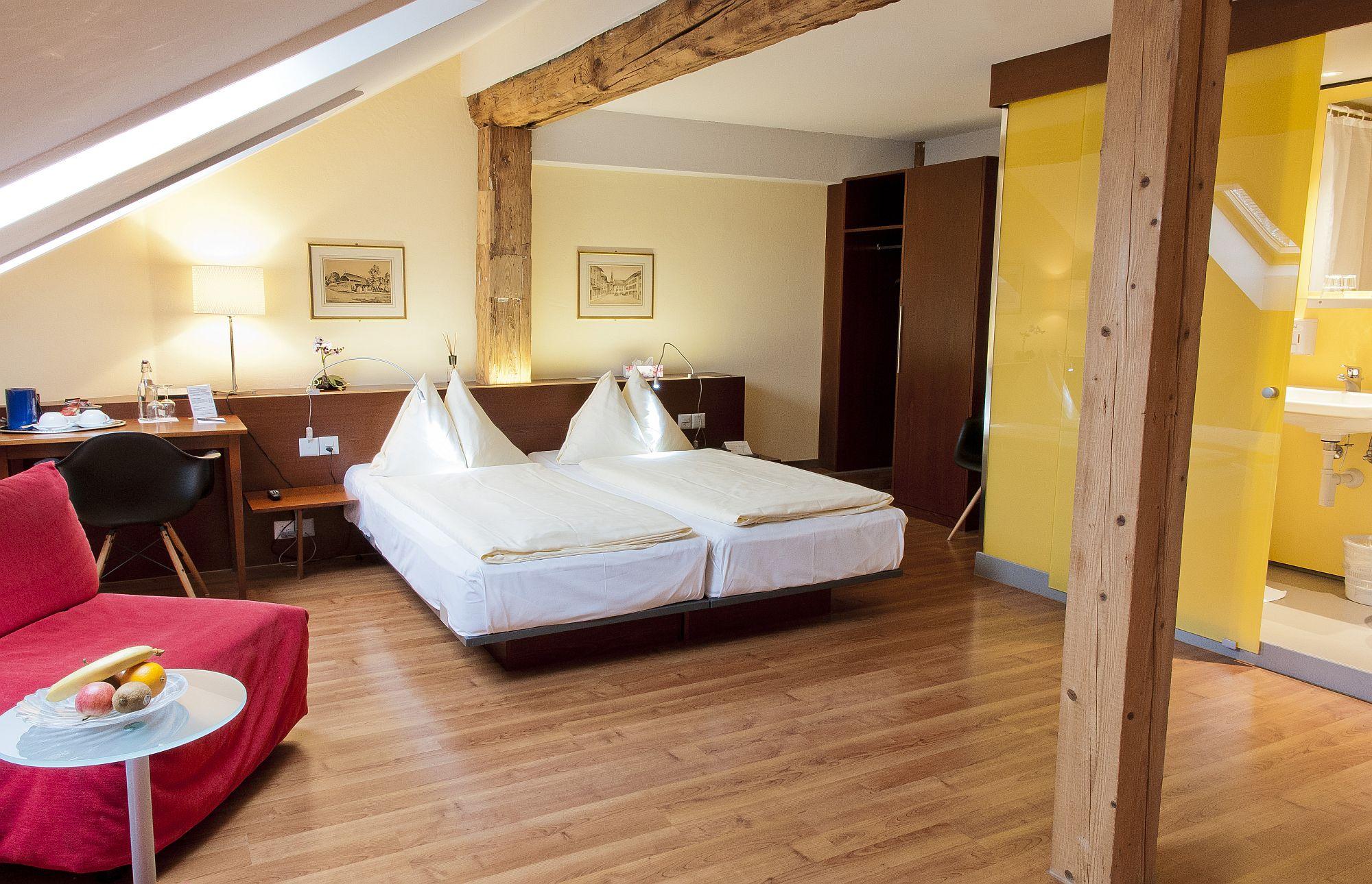 Goldener Schluessel Hotel Berna Quarto foto